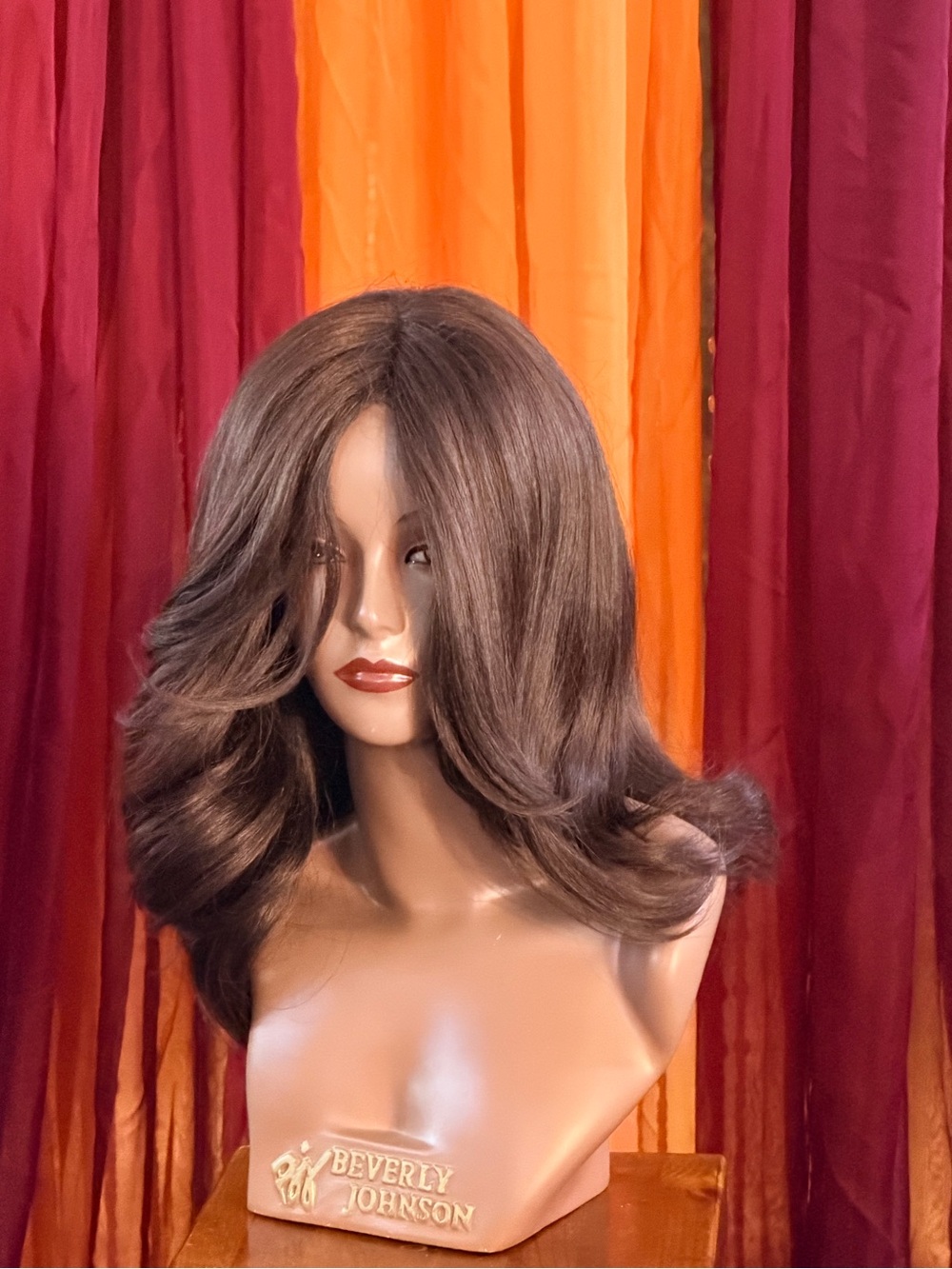Mid-Length Wavy Wig in Chestnut Brown